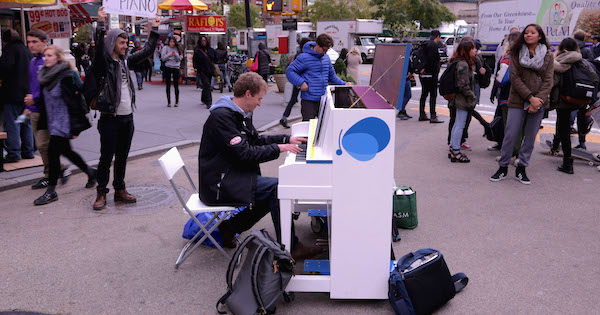 how-to-get-a-free-piano-flypaper