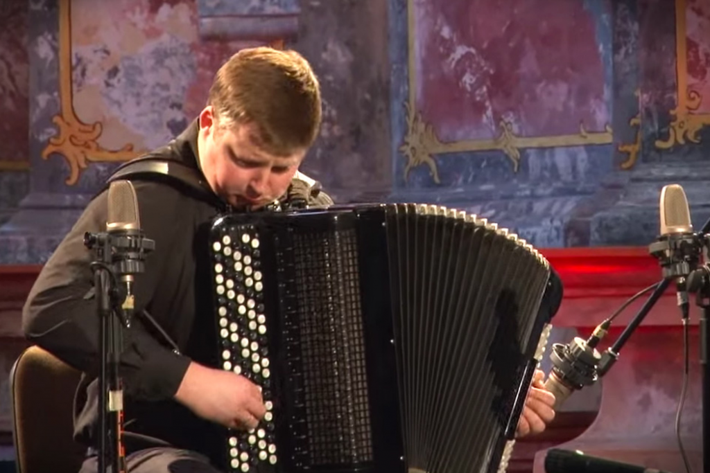 Why a Video of a Young Ukrainian Accordionist Went Viral