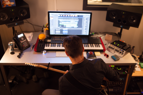 The Beginner's Guide to Setting Up a Home Studio: Choosing the Right ...