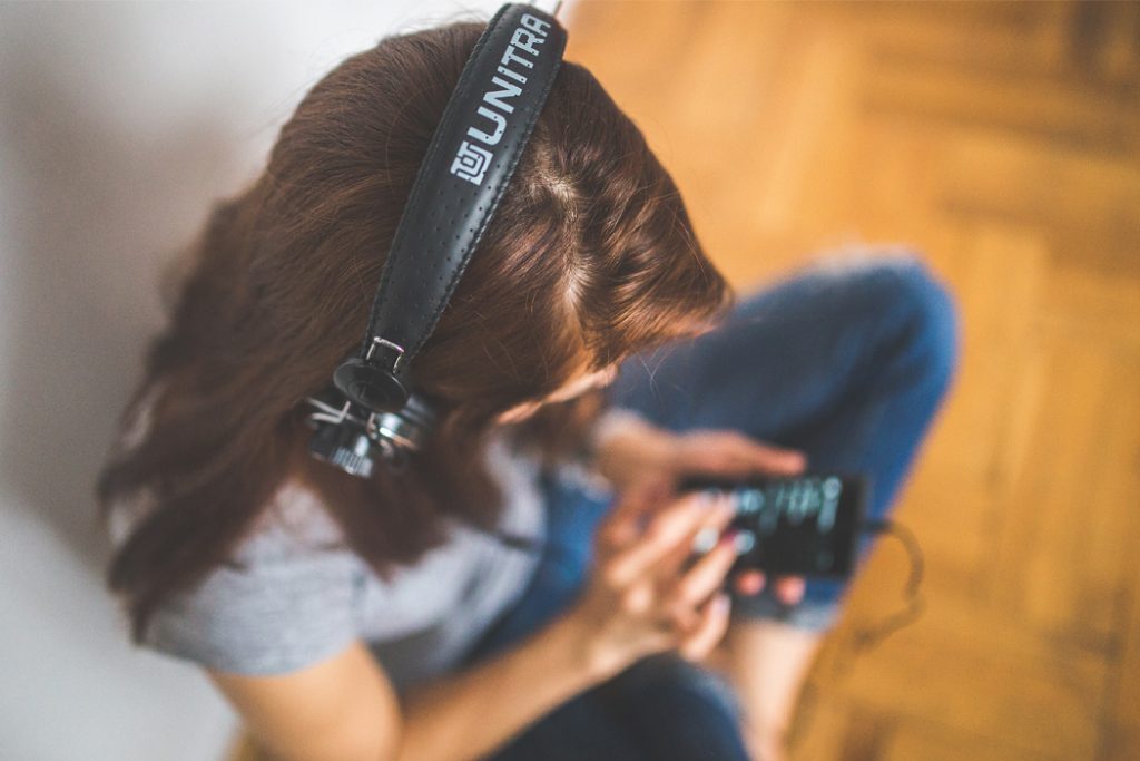 16 Podcasts to Inspire Your Inner Music Entrepreneur