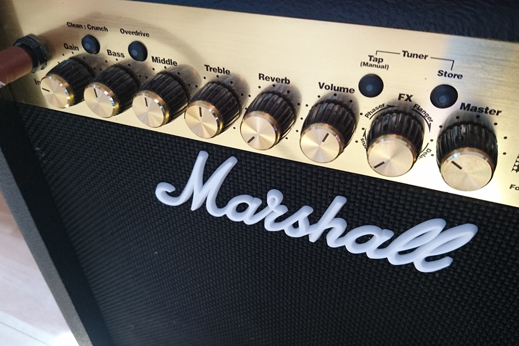 closeup of knobs on Marshall amp