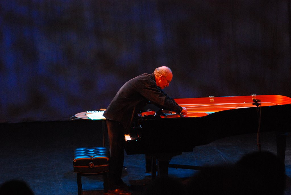 Christian Wolff playing piano