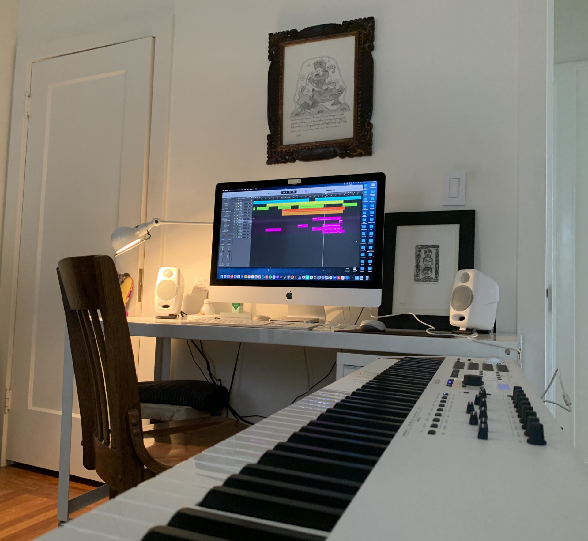 Alexis Walter Blaess' keyboard in his home studio